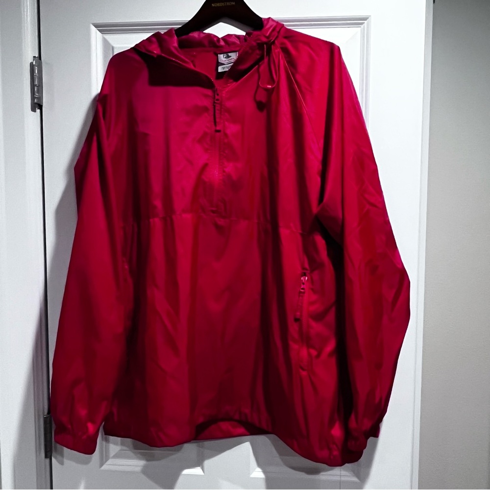 Men's Red Windbreaker L foot locker 1/2 zip hood pockets back zip pocket EUC